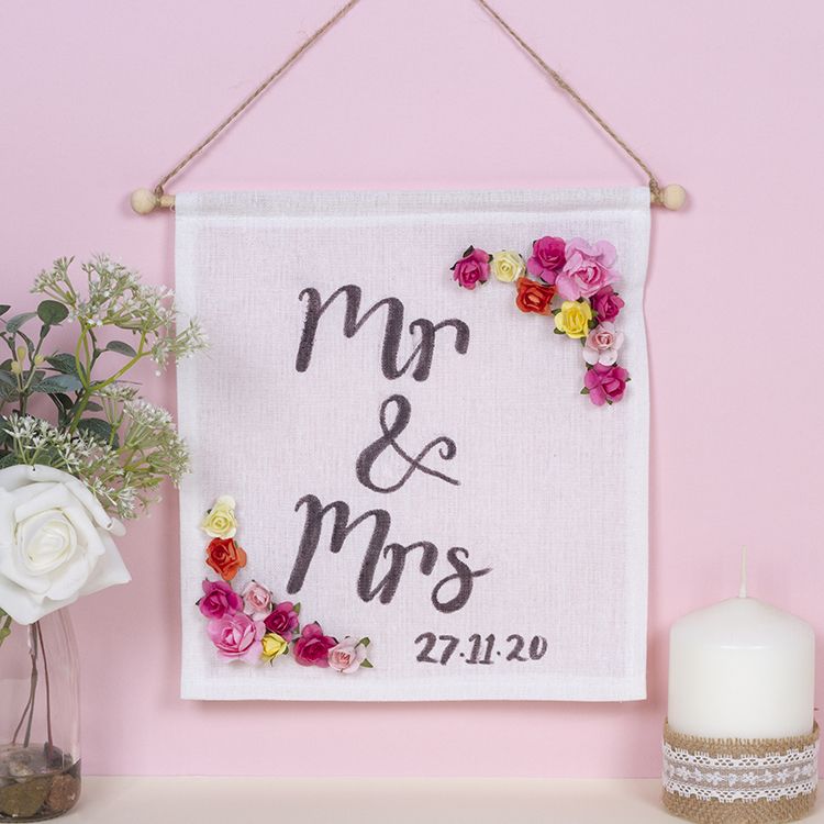 Mr & Mrs Decorative Banner