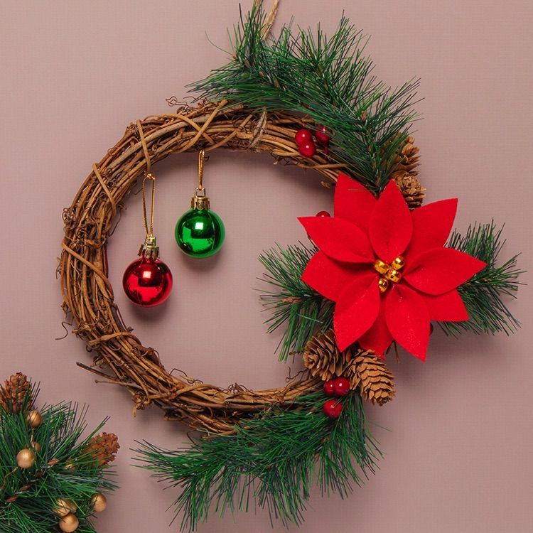 Rattan Poinsettia Wreath