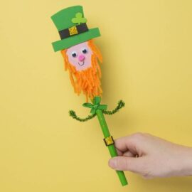 Leprechaun Spoon Pal