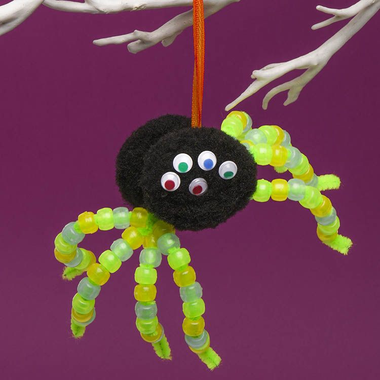 Hanging Glow-in-the-Dark Spider