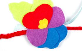 Felt Pansy Bunting