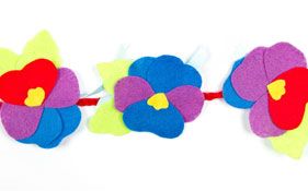 Felt Pansy Bunting