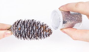 Pine Cone Garland