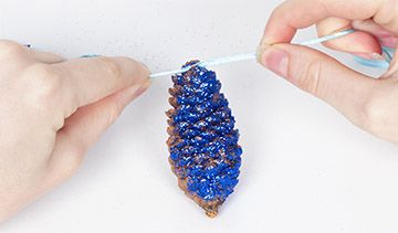 Pine Cone Garland