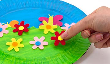 Interactive Butterfly Paper Plate Scene