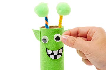 Alien Cardboard Tube Pencil Holder