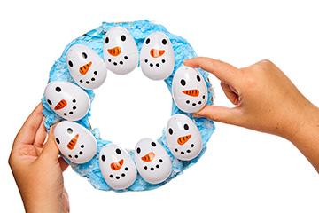 Snowman Plastic Egg Wreath