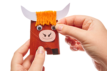 Cardboard Tube Highland Cow