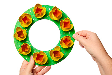 Egg Box Daffodil Wreath