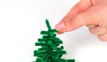 Pipe Cleaner Christmas Tree