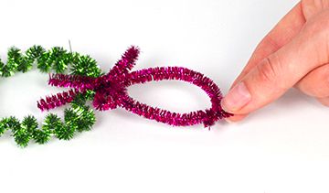 Mini Pipe Cleaner Wreath